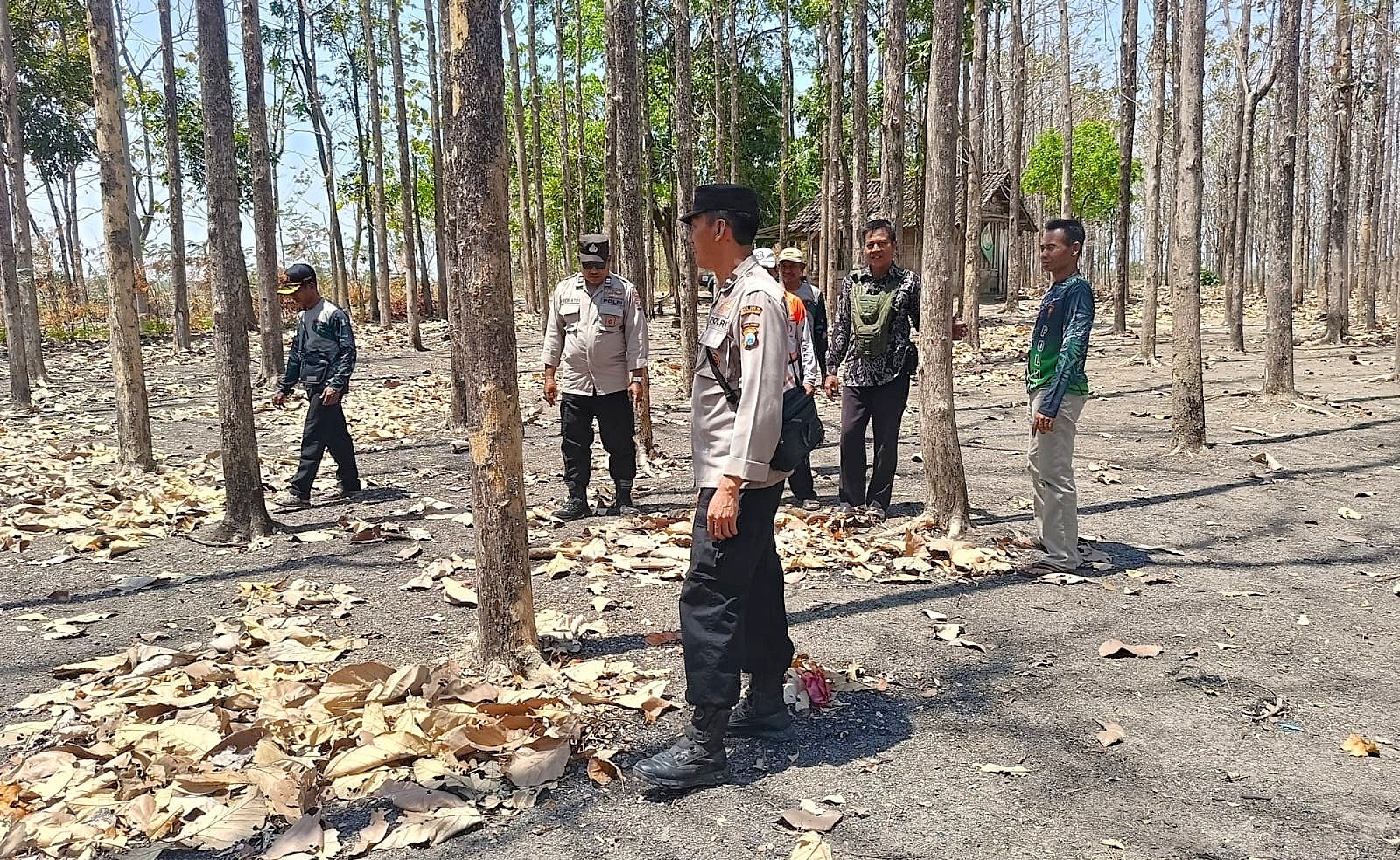 Sinergi Cegah Karhutla, Polres Bojonegoro Sisir Kawasan Rawan di Kedungadem