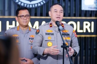 Perkuat Operasi SAR, Polri Evakuasi Dua Jenazah KM Virgo dengan Helikopter