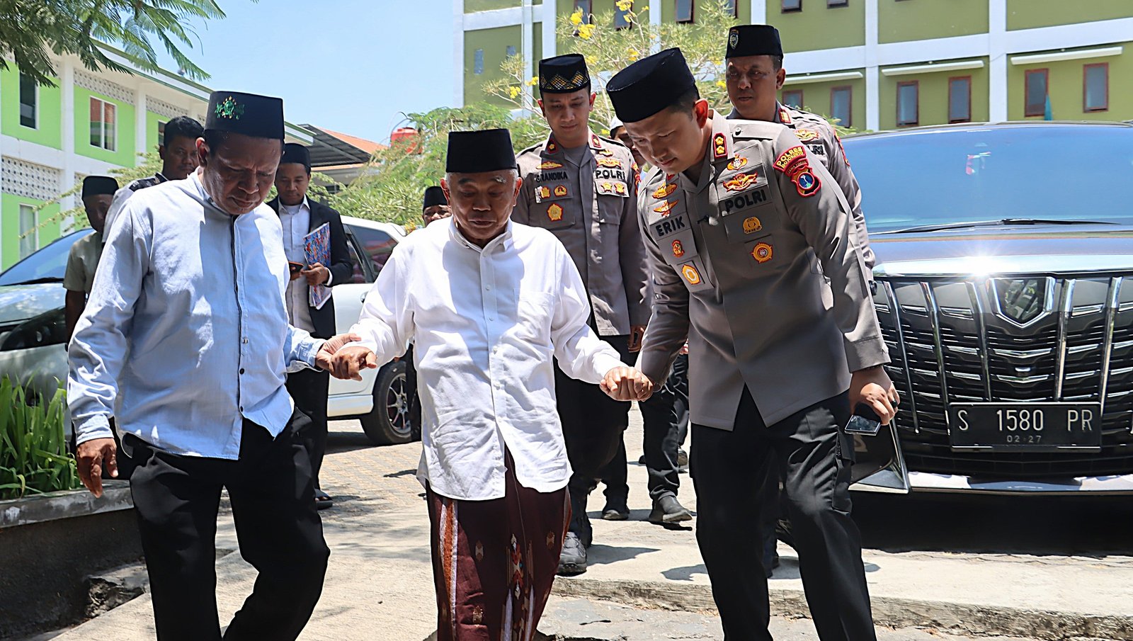 Polres Mojokerto Gandeng Ulama, Silaturahmi ke Ponpes Amanatul Ummah Perkuat Kondusivitas